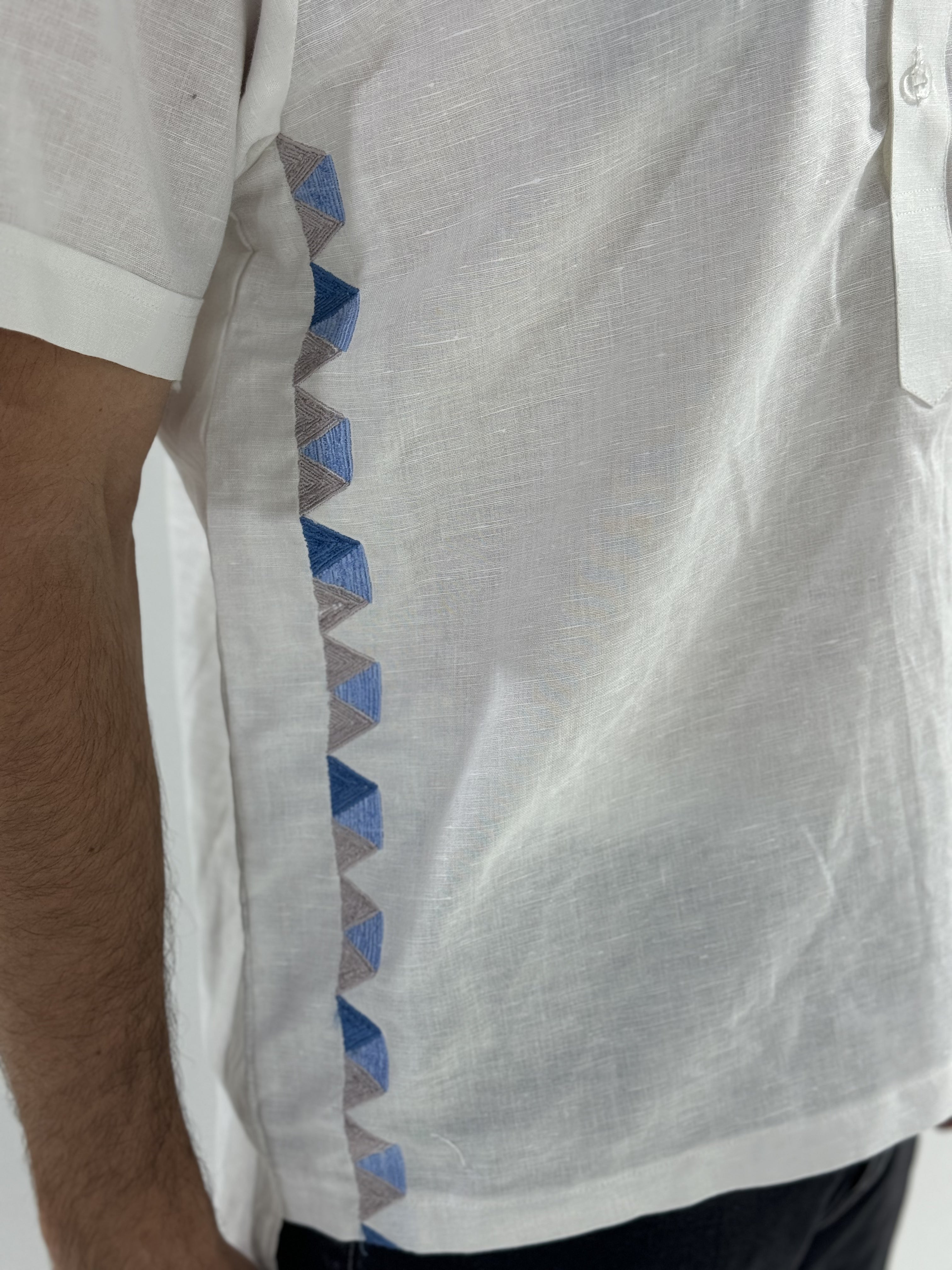 Musandam - White - Triangles