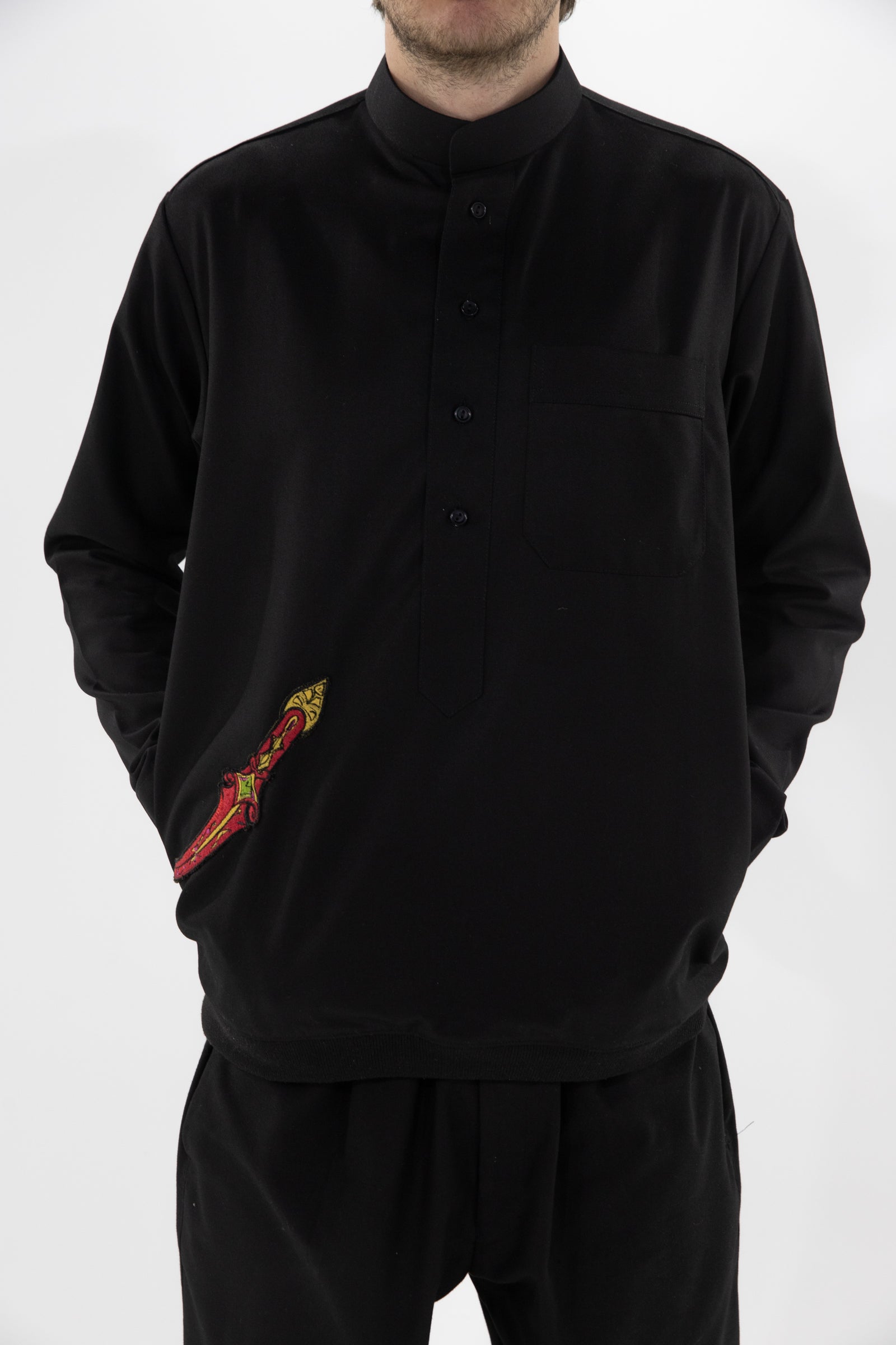 Tihama - Black - Red Dagger